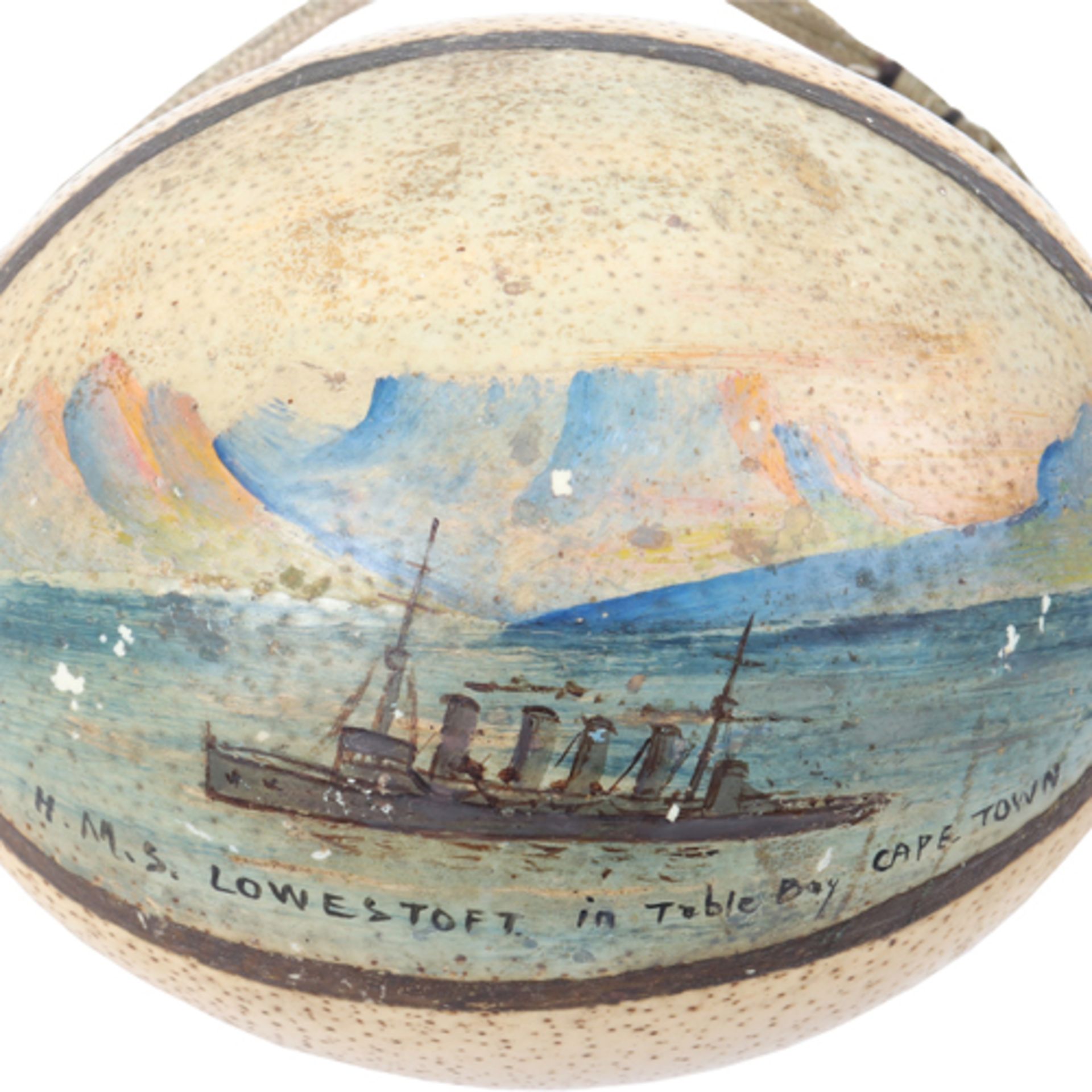 A late 19th/early 20th century painted ostrich egg - Image 4 of 4