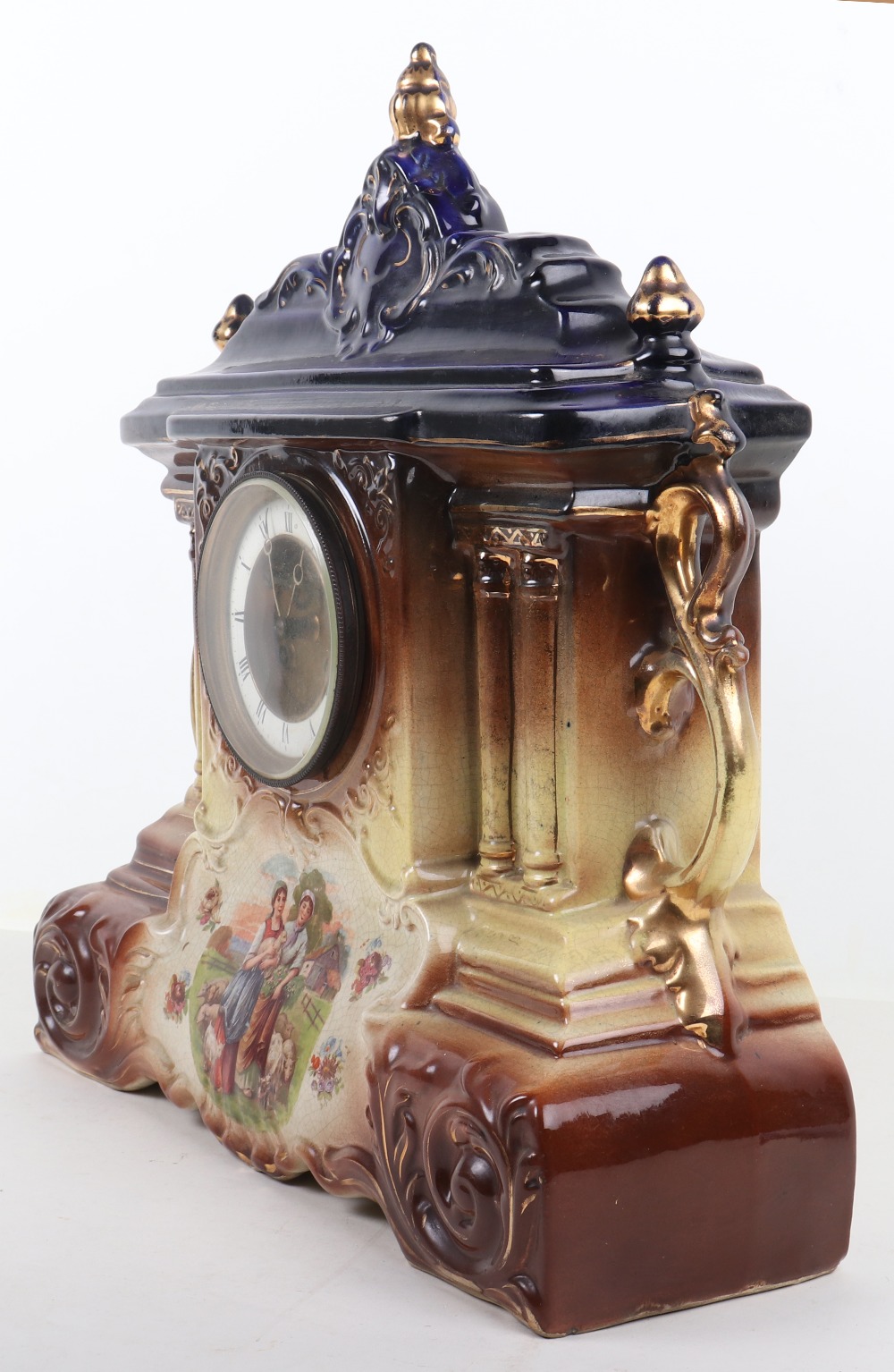 A 19th century painted ceramic cased mantle clock - Image 7 of 12
