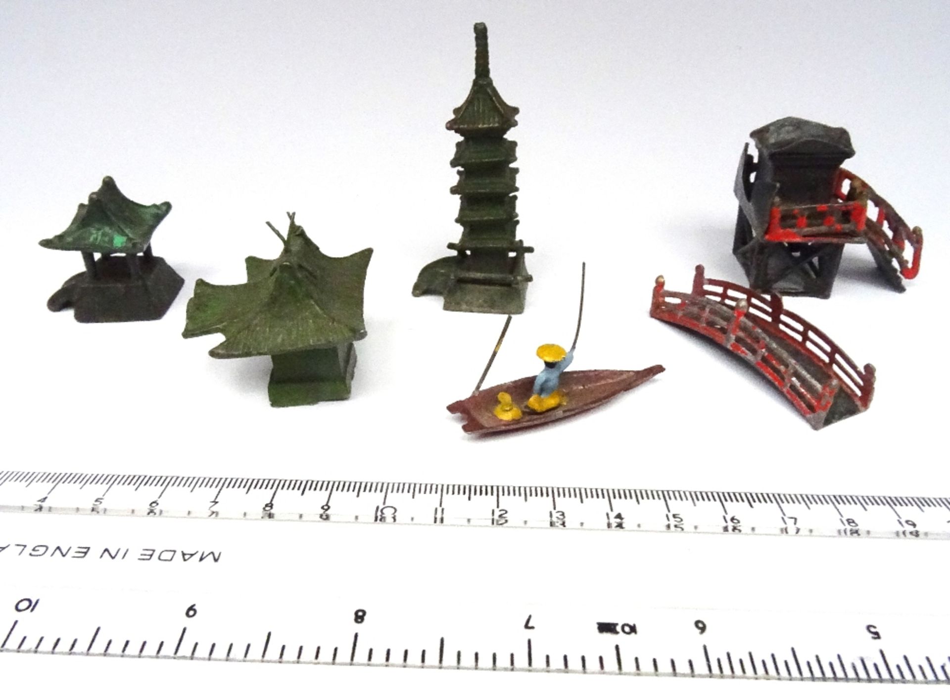 Possibly German miniature Japanese Buildings - Image 2 of 3