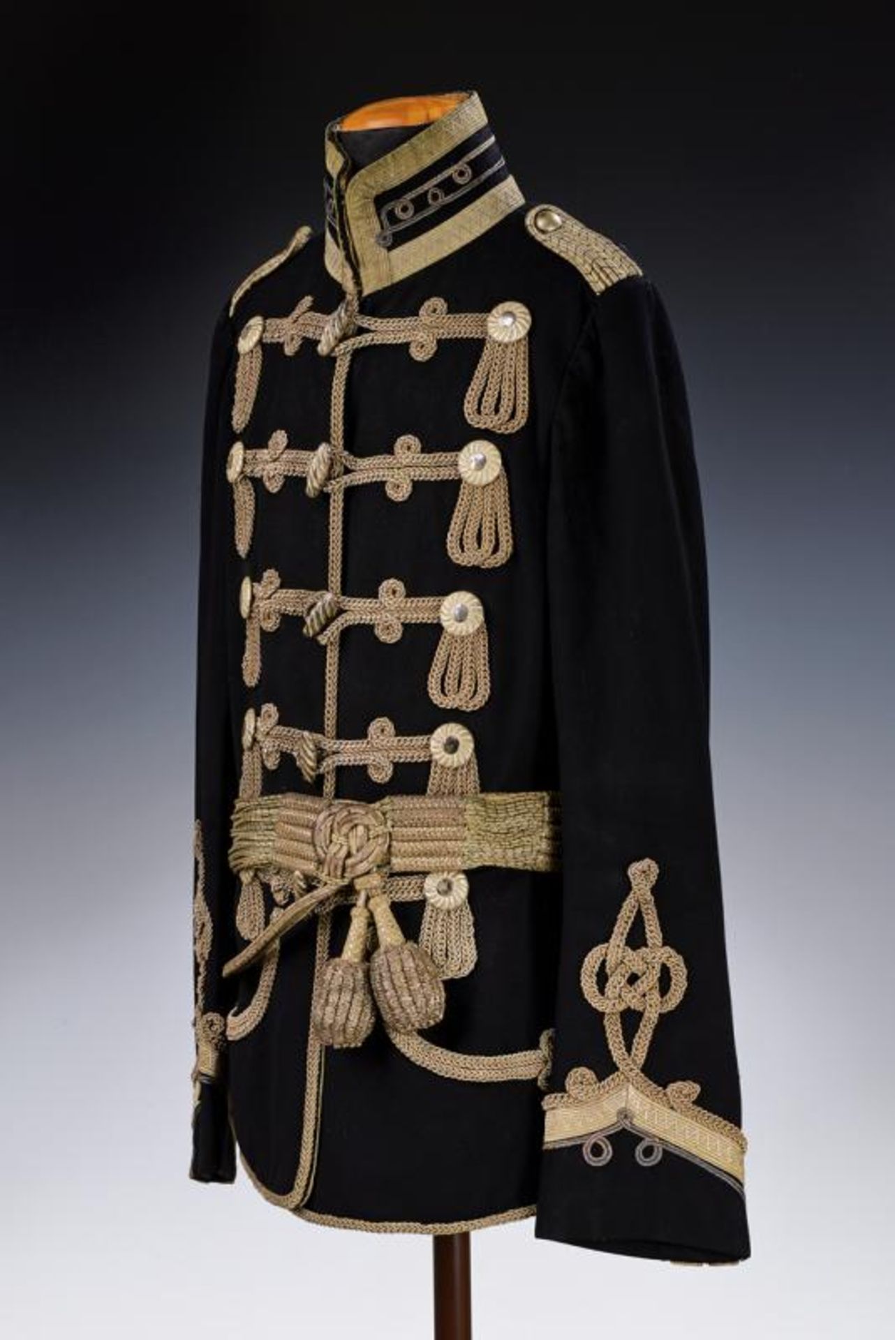 An officer's attila from the second Leib-Husaren-Rgt. Koenigin von Preussen - Image 2 of 9