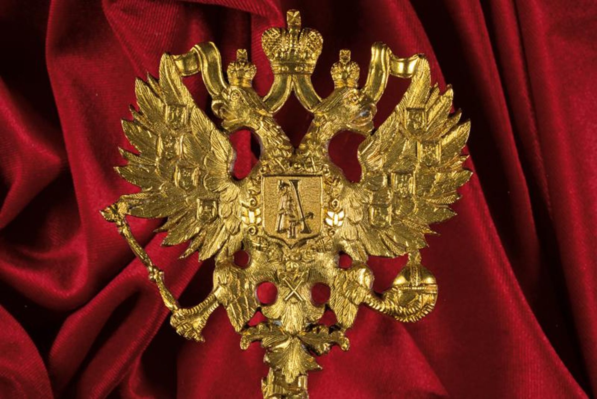 A rare chamberlain's key of the reign of Alexander II - Image 3 of 5