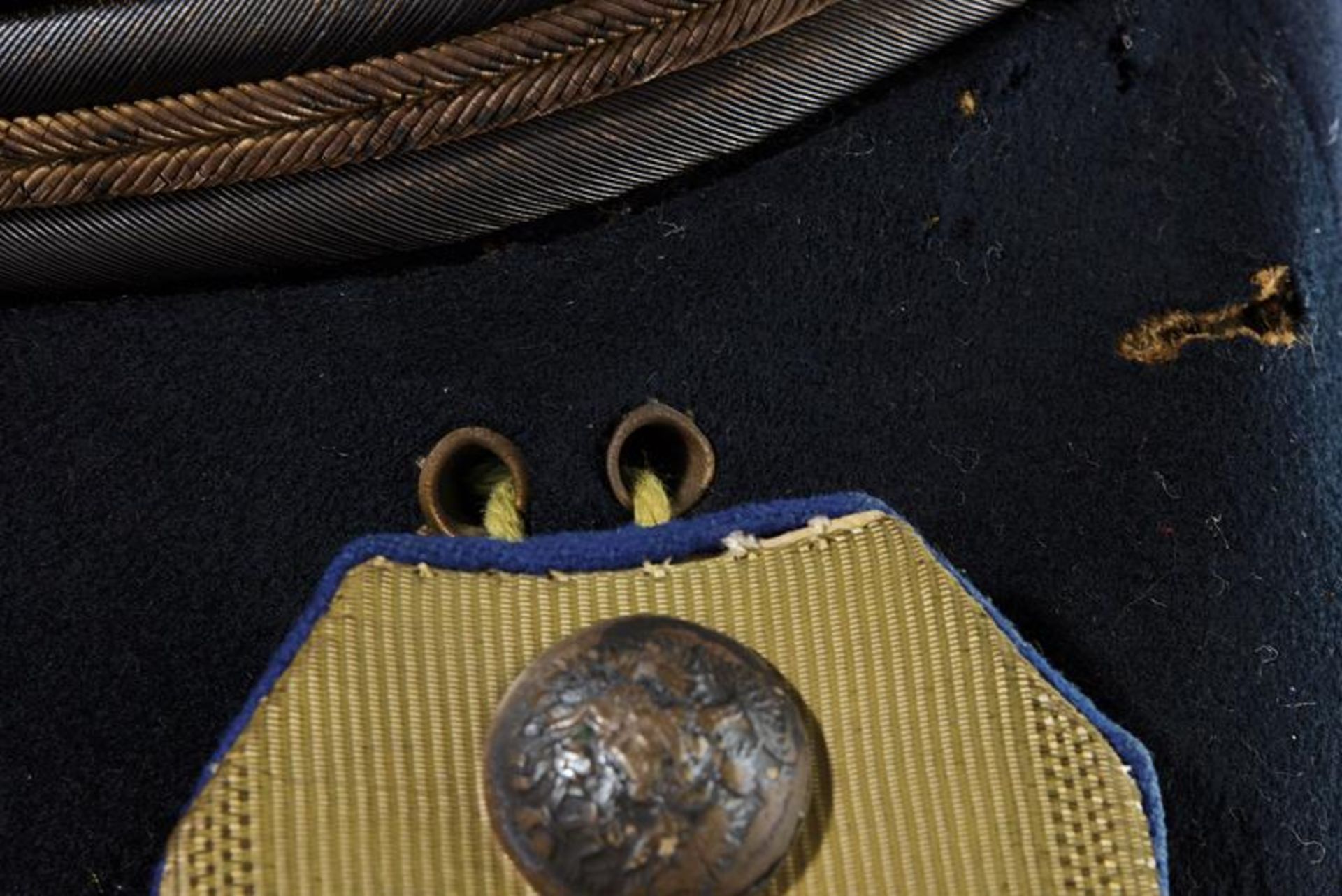 A General officer's uniform of the 3rd Finnish Battalion of jagers belonged to Tsar Alexander III - Bild 6 aus 21