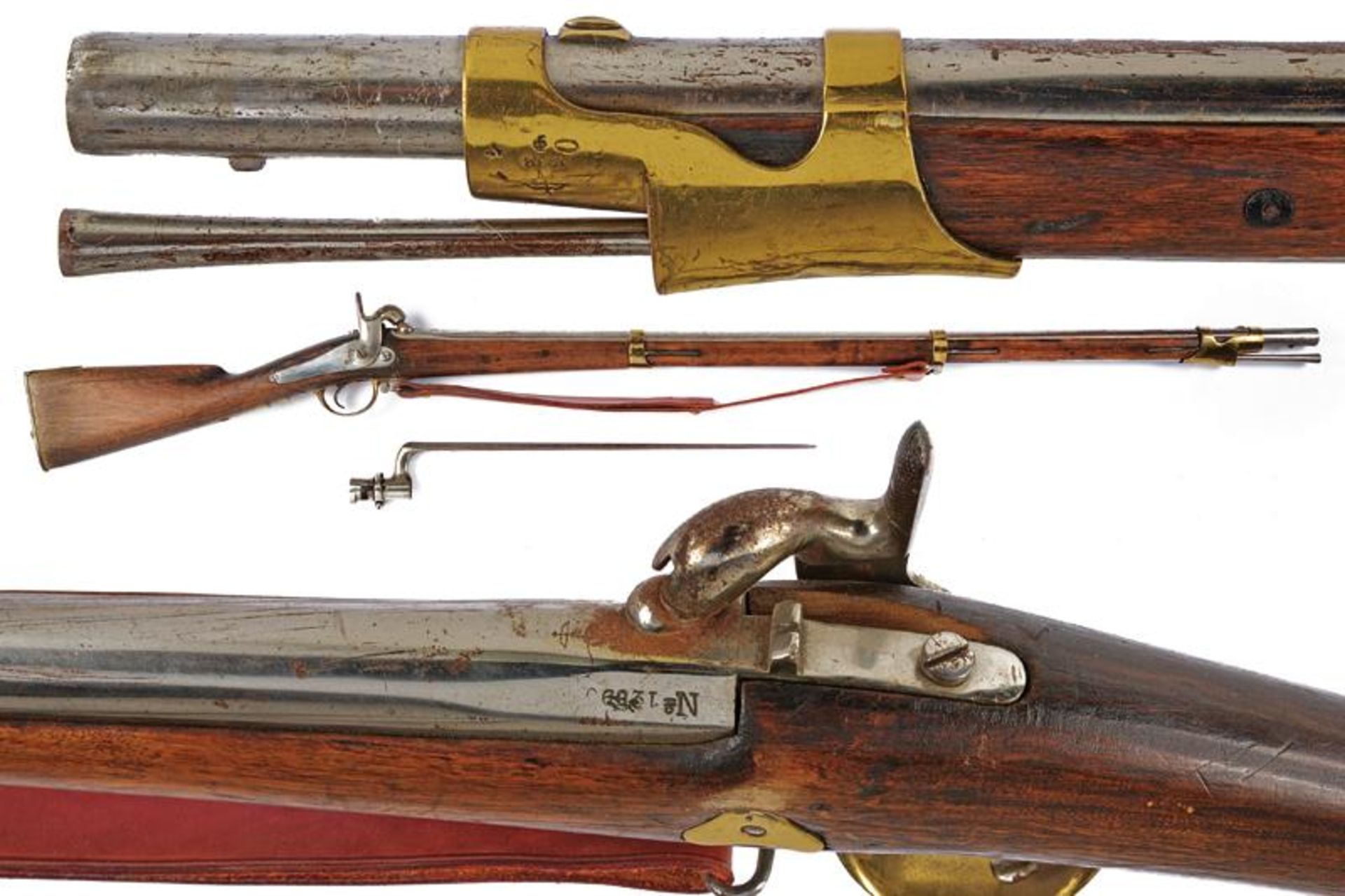 A 1845 model percussion musket with socket bayonet - Bild 3 aus 6