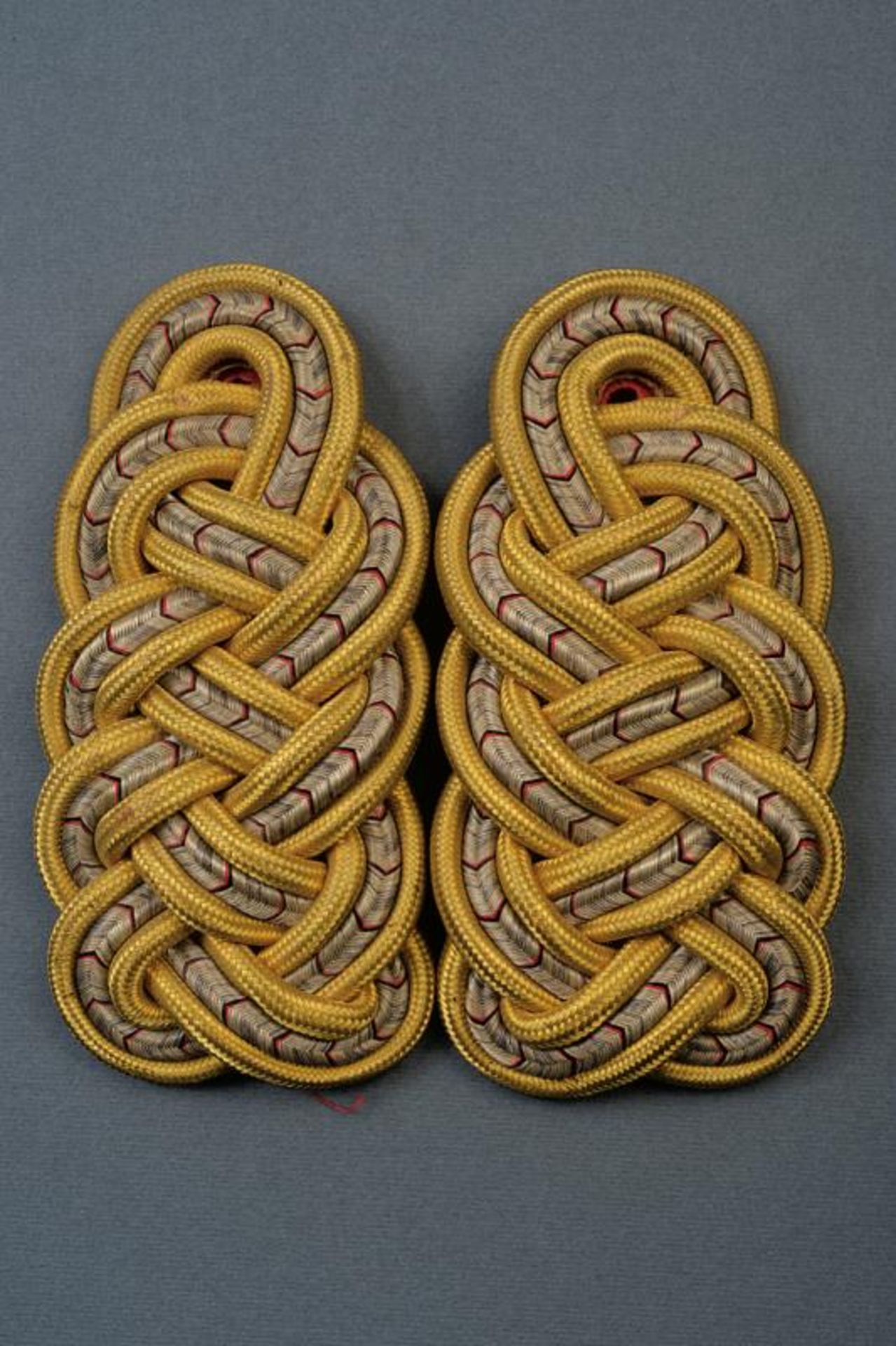 A pair of general's shoulder boards