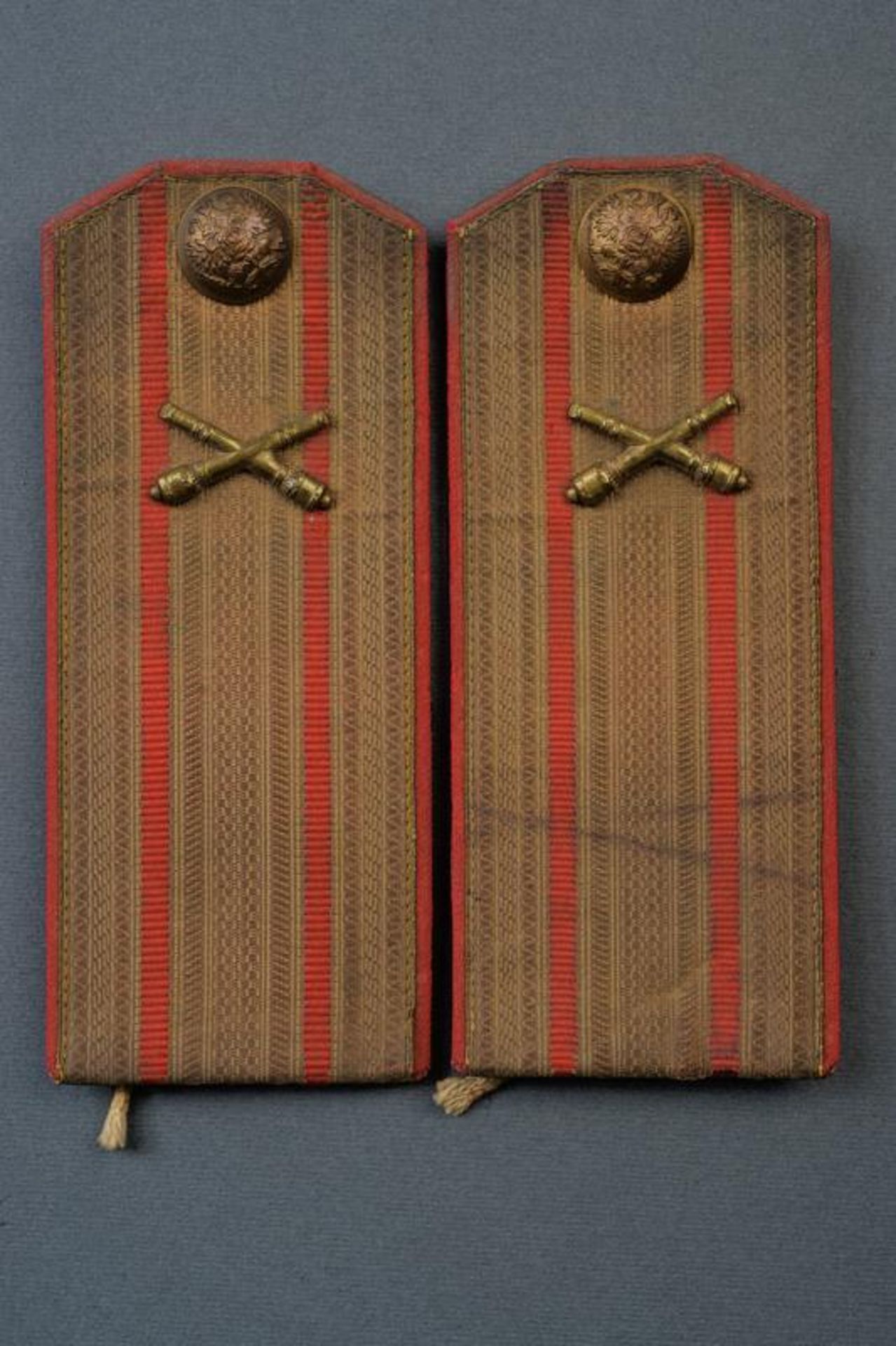 A pair of an artillery colonel's shoulder boards