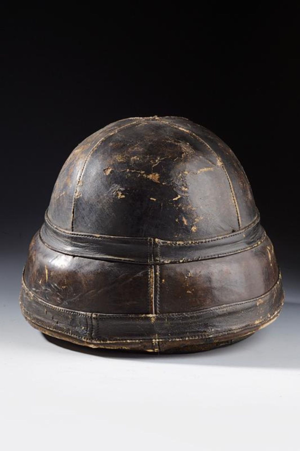 A rare helmet of the Emperor's Military Air Fleet - Bild 4 aus 10