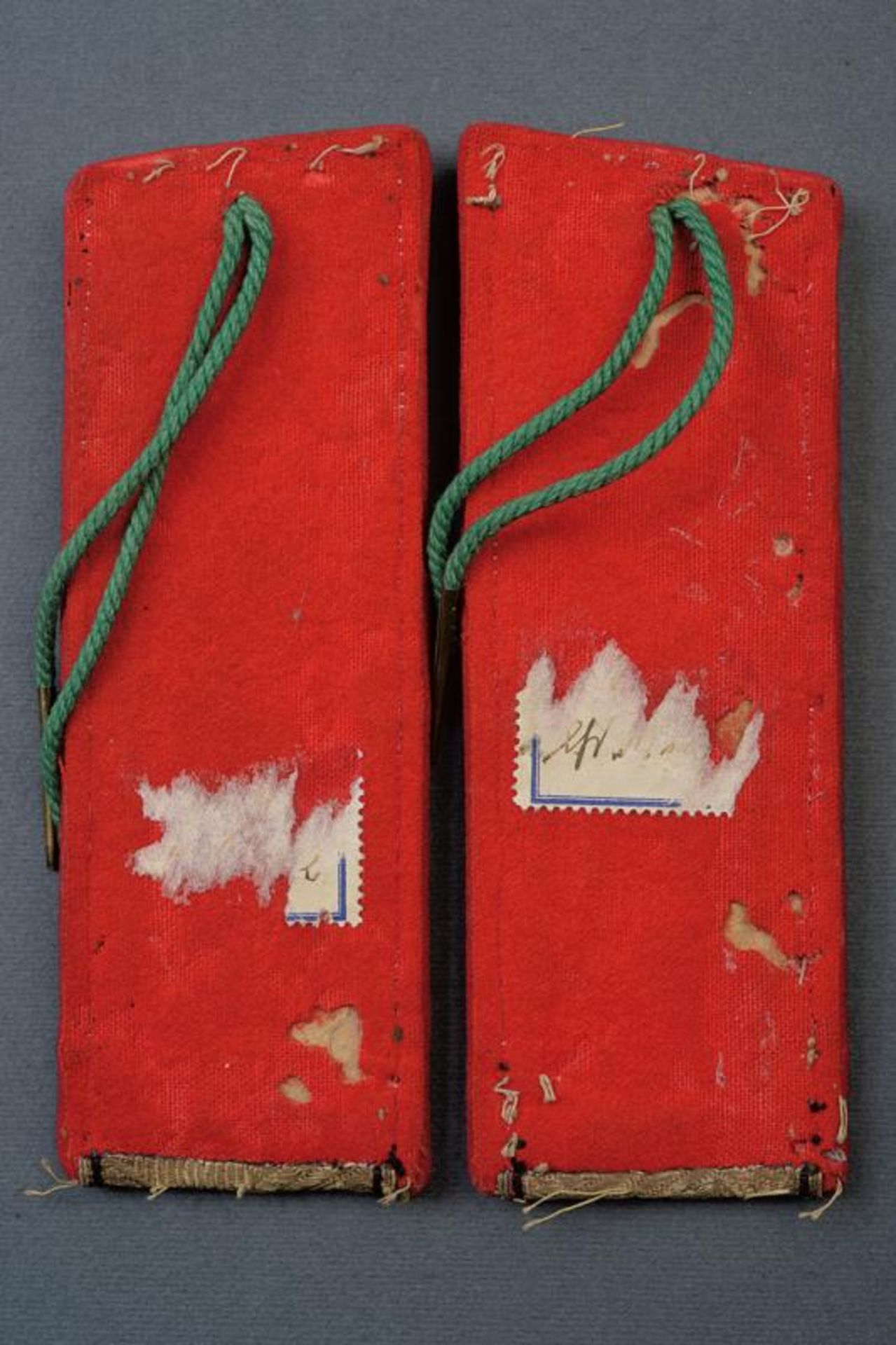 A pair of shoulder boards for the mantel of a pubblic servant - Bild 2 aus 2