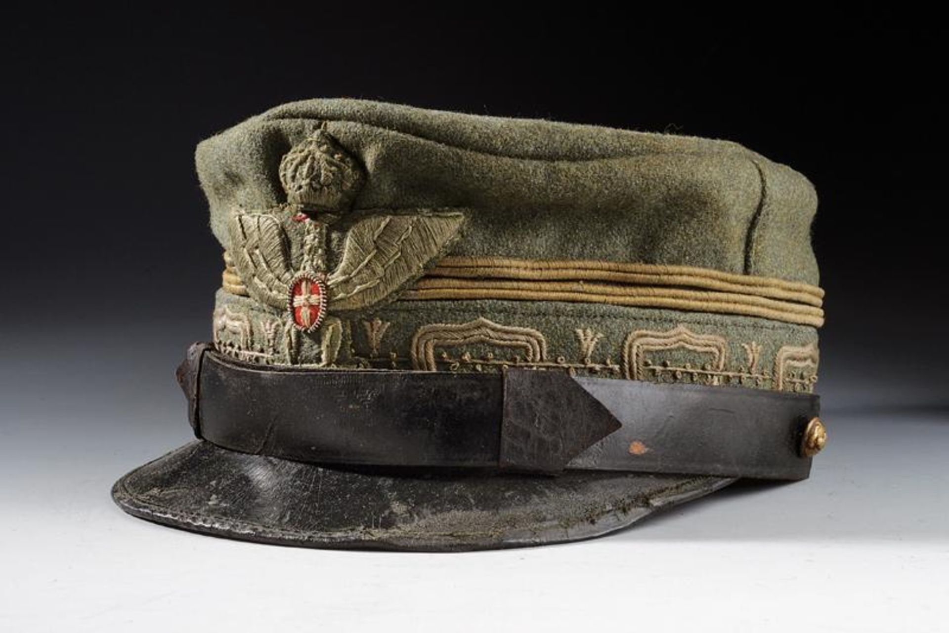 A general's field gray visor cap