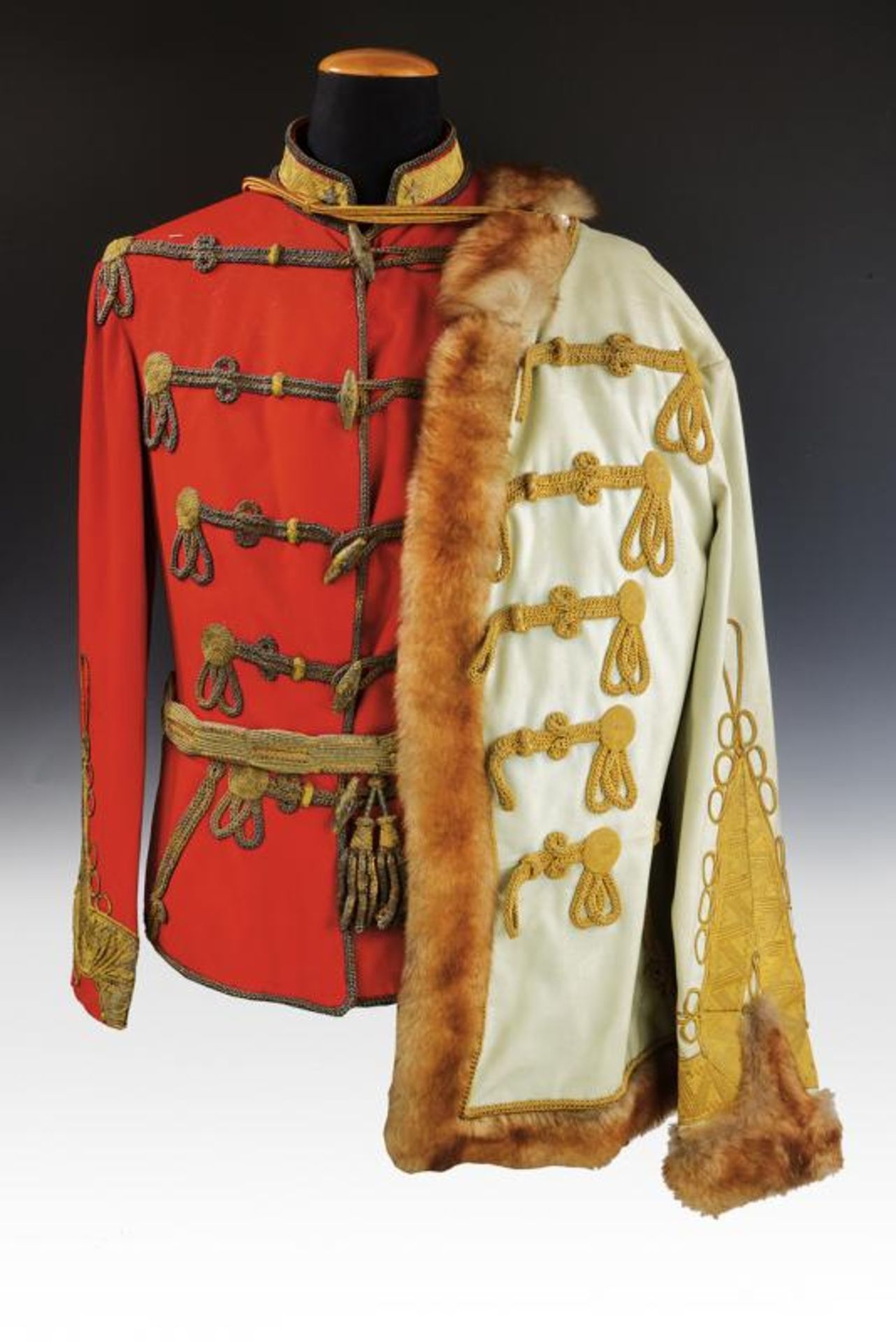 A general major's attila with Pelz