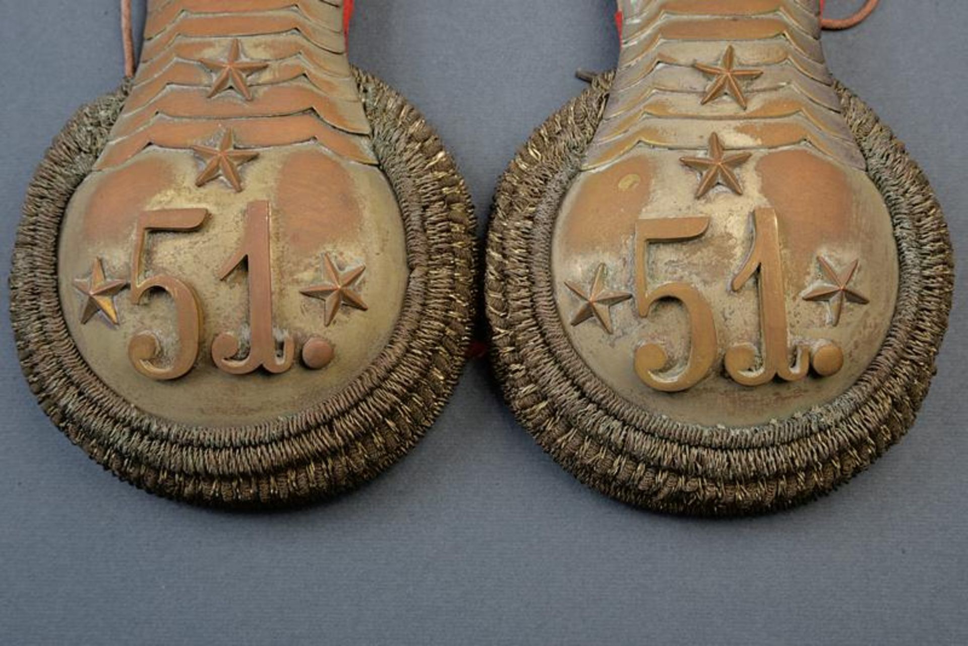 A pair of epaulets for a Staff captain of the 51st Chernygovsky Dragoon Regiment - Bild 2 aus 4