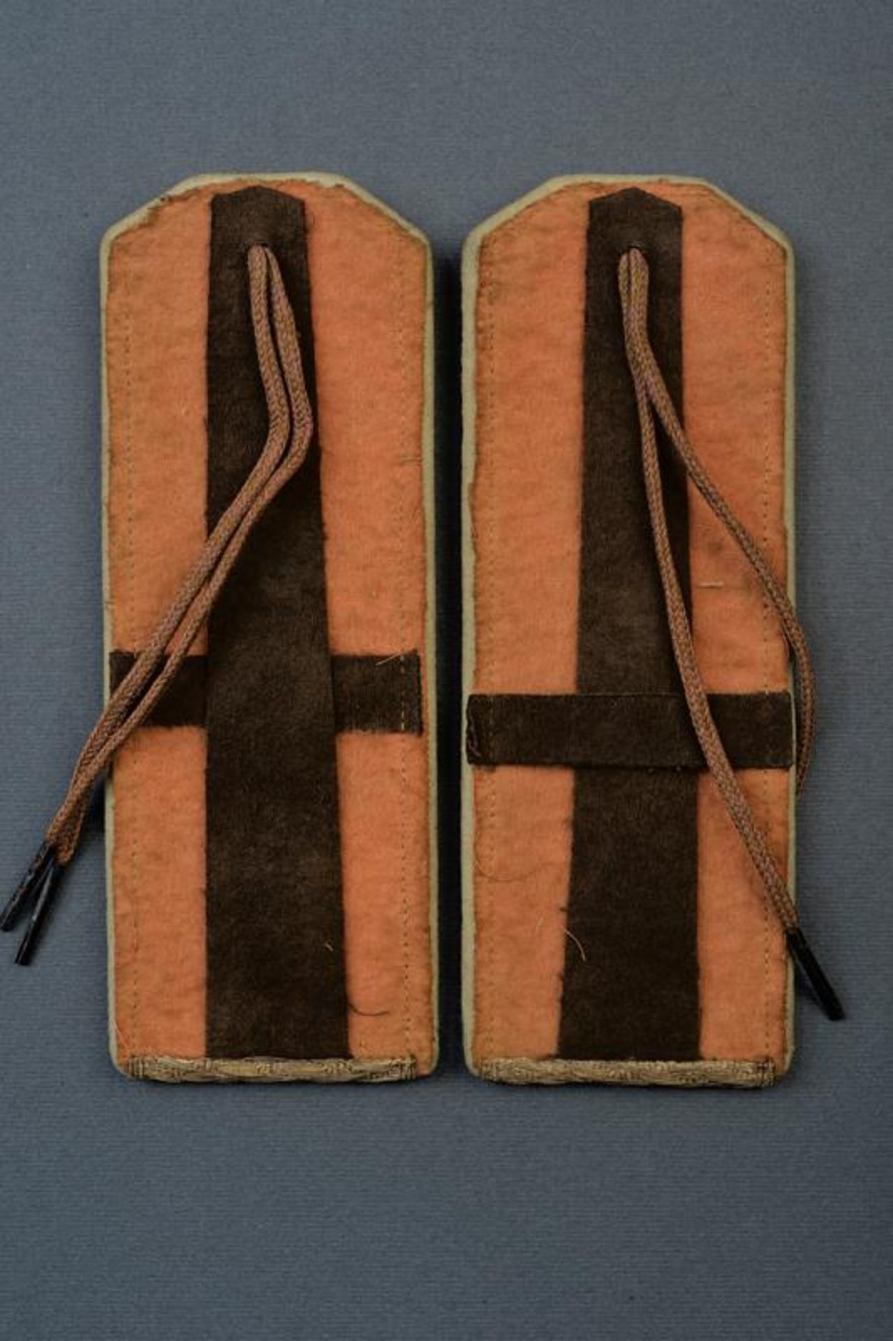 A pair of state councillor's shoulder boards - Bild 2 aus 2