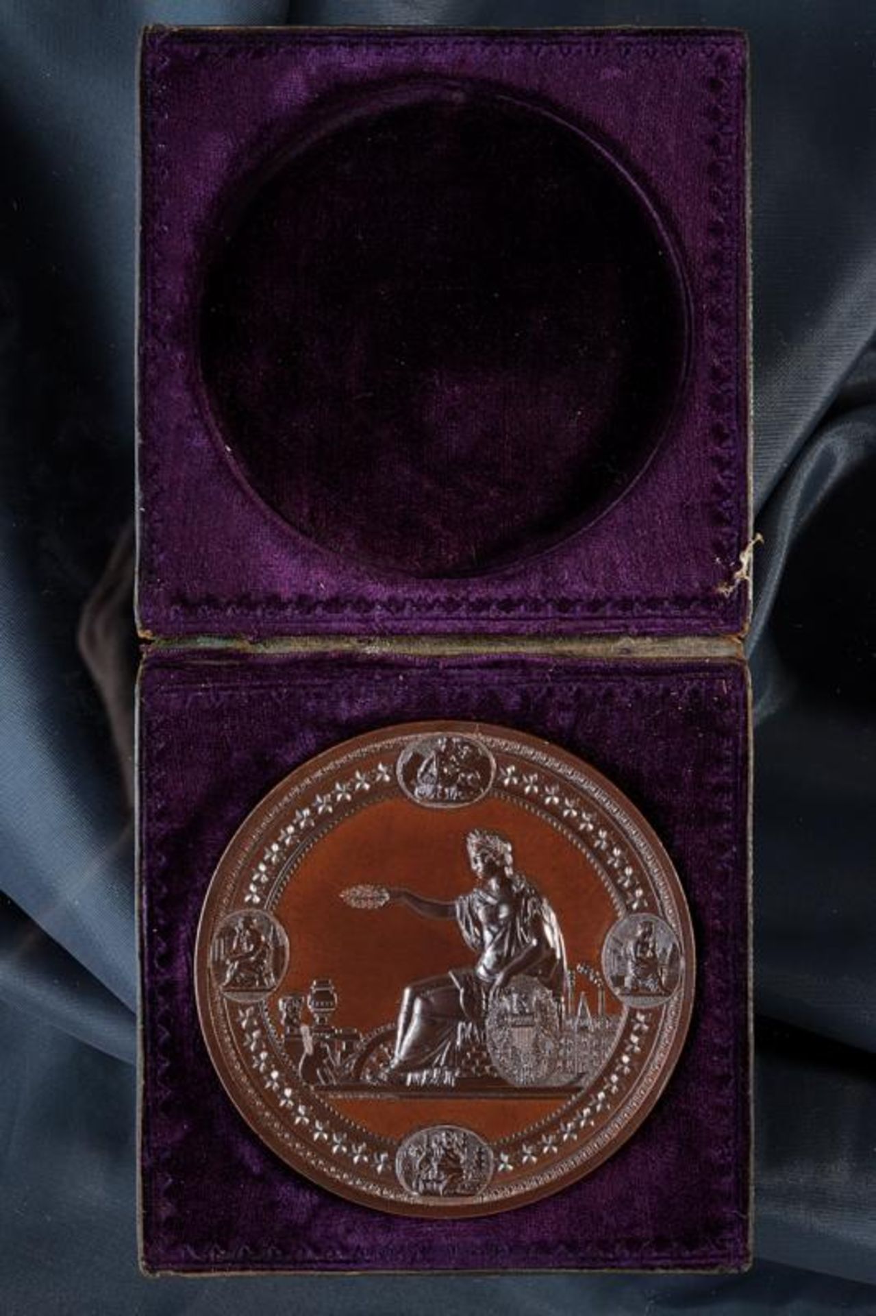 'INTERNATIONAL EXHIBITION PHILADELPHIA 1876' bronze medal
