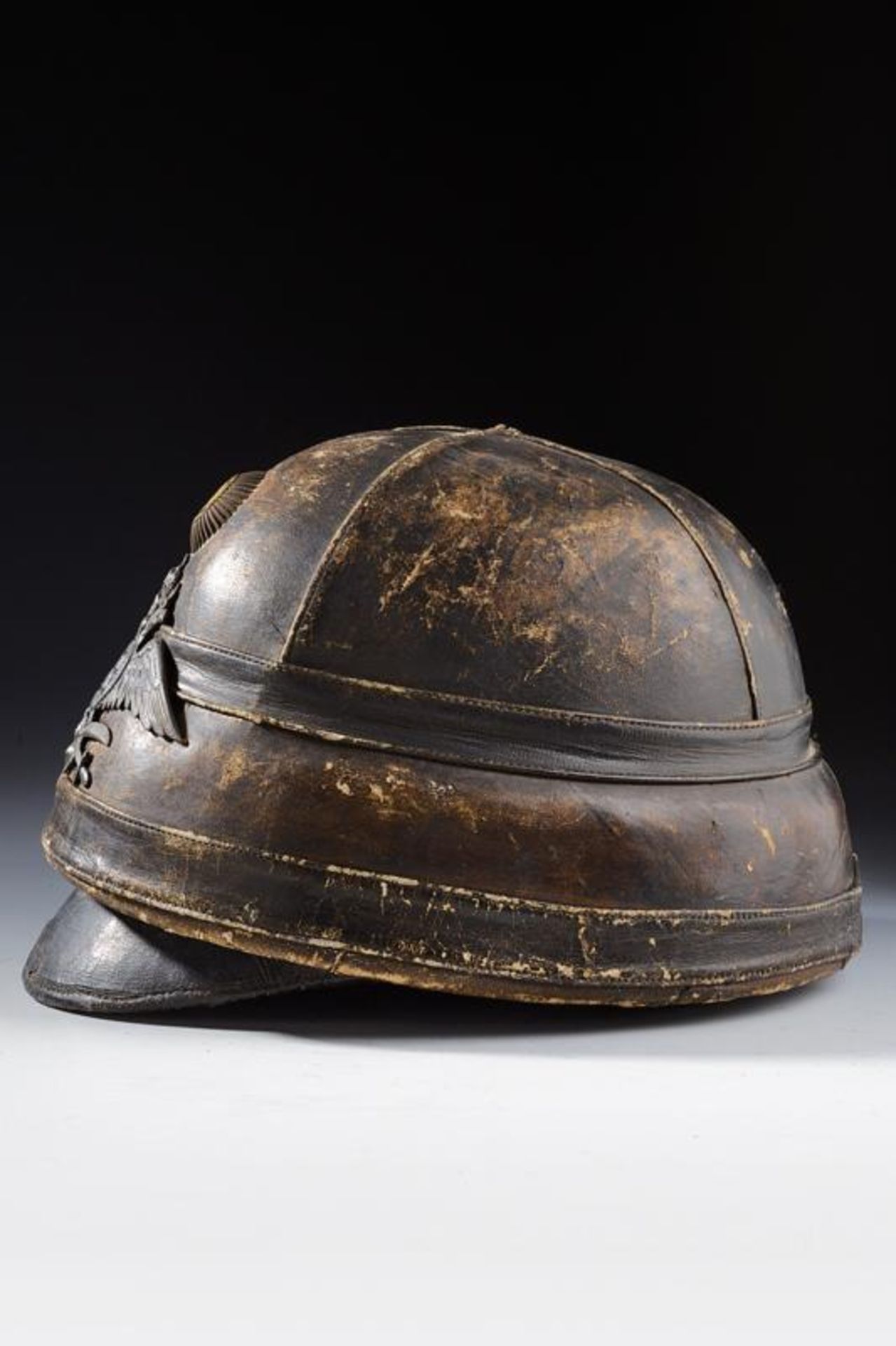 A rare helmet of the Emperor's Military Air Fleet - Bild 2 aus 10