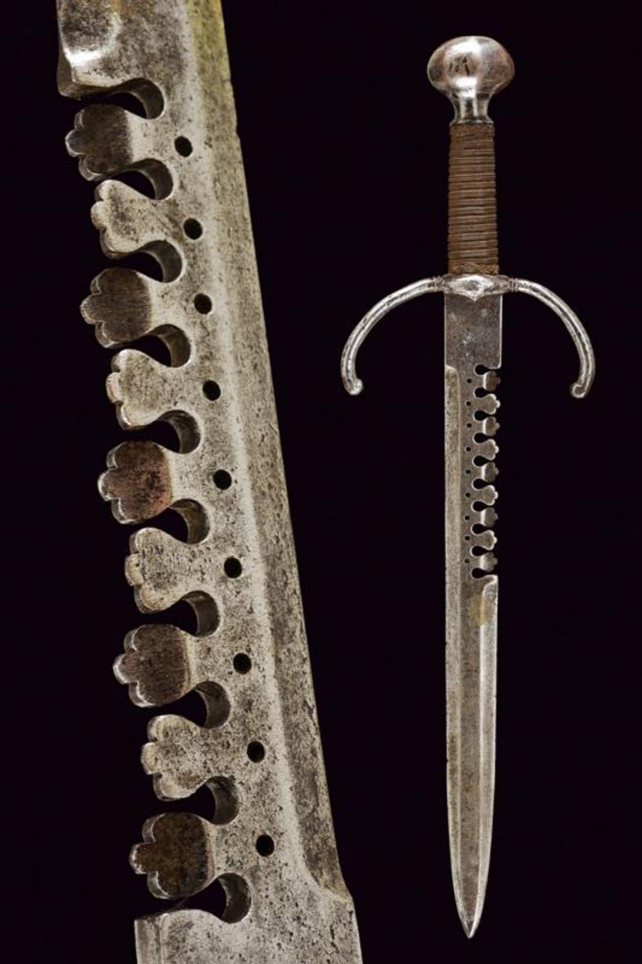 A left hand dagger