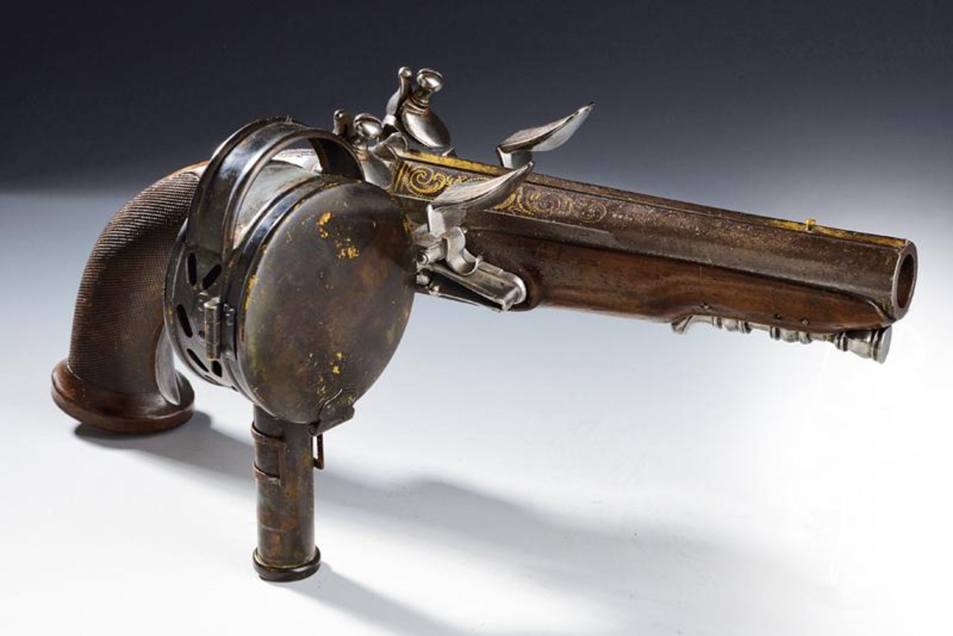 An extremely rare officer's flintlock pistol with lantern by Regnier - Bild 12 aus 12