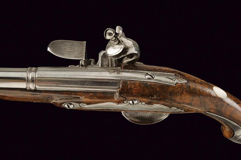 A flintlock pistol - Image 3 of 5