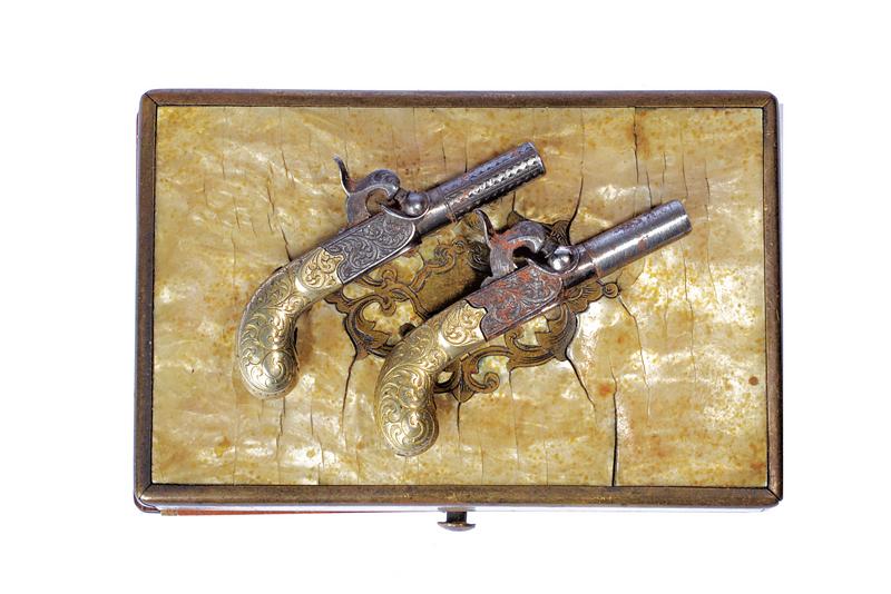 A cased pair of miniature percussion pistols - Image 6 of 6