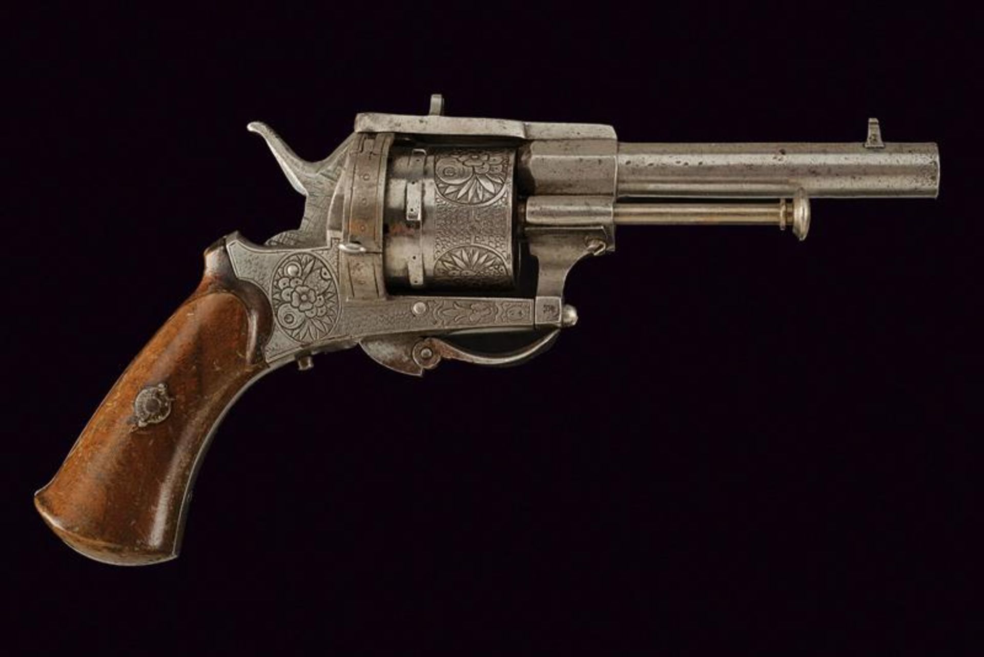 An engraved pinfire revolver - Bild 3 aus 3