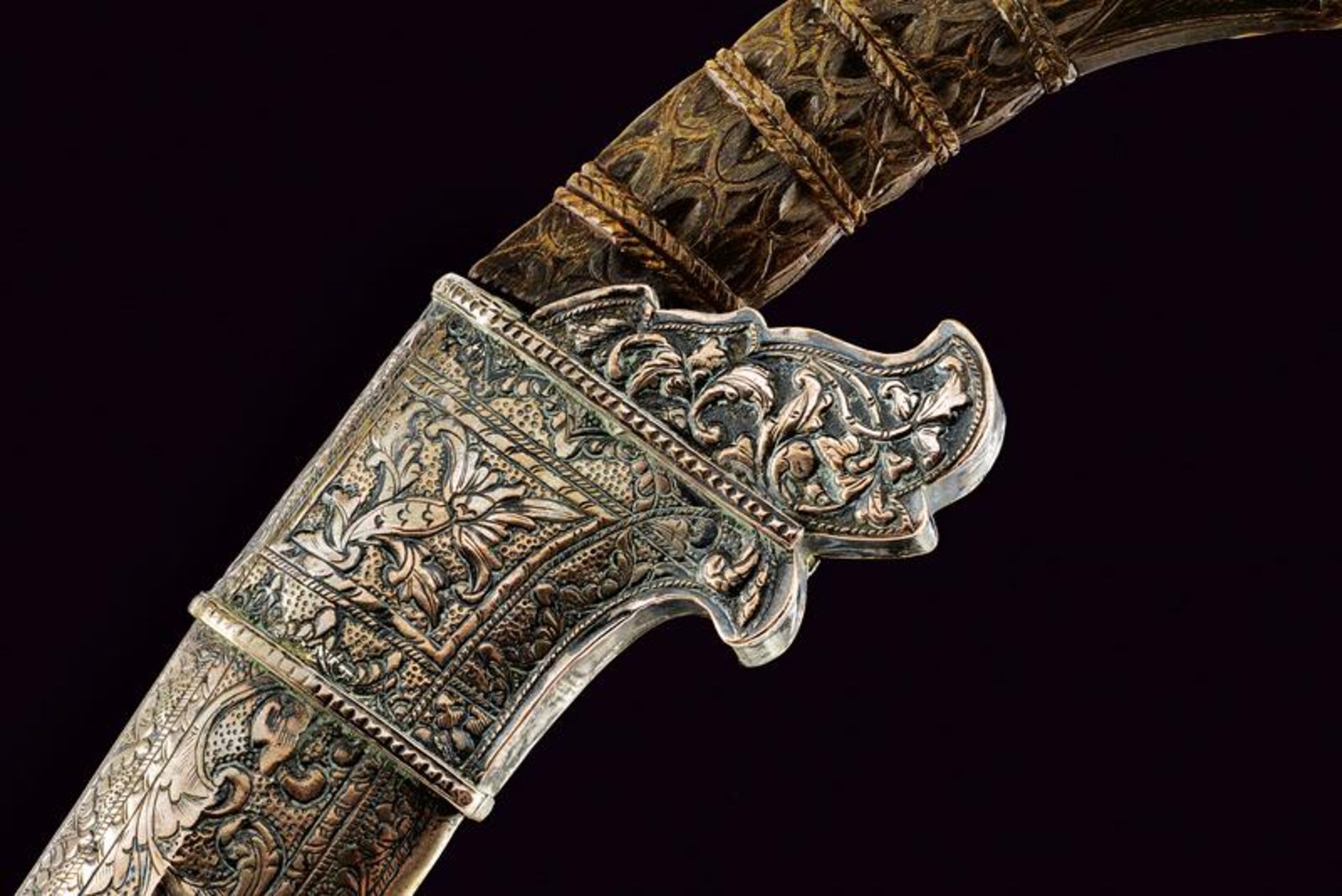 A knife with silver mounts - Image 4 of 5