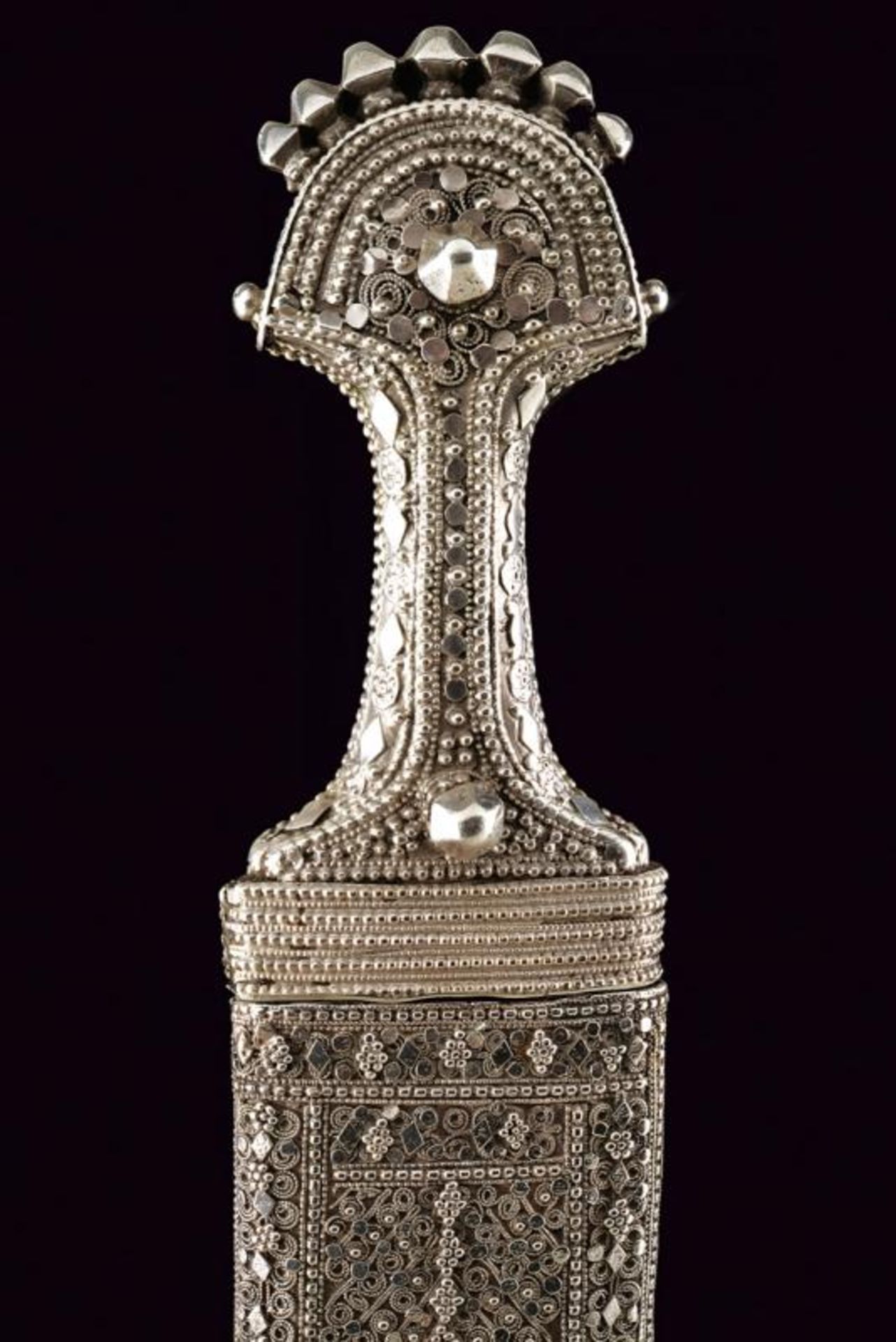 A silver mounted Jambiya - Image 7 of 8