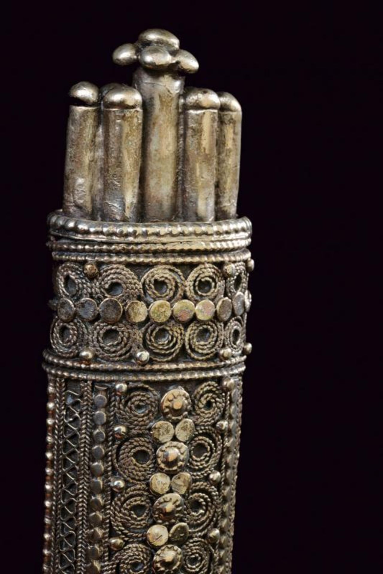 A silver scabbard - Image 2 of 3