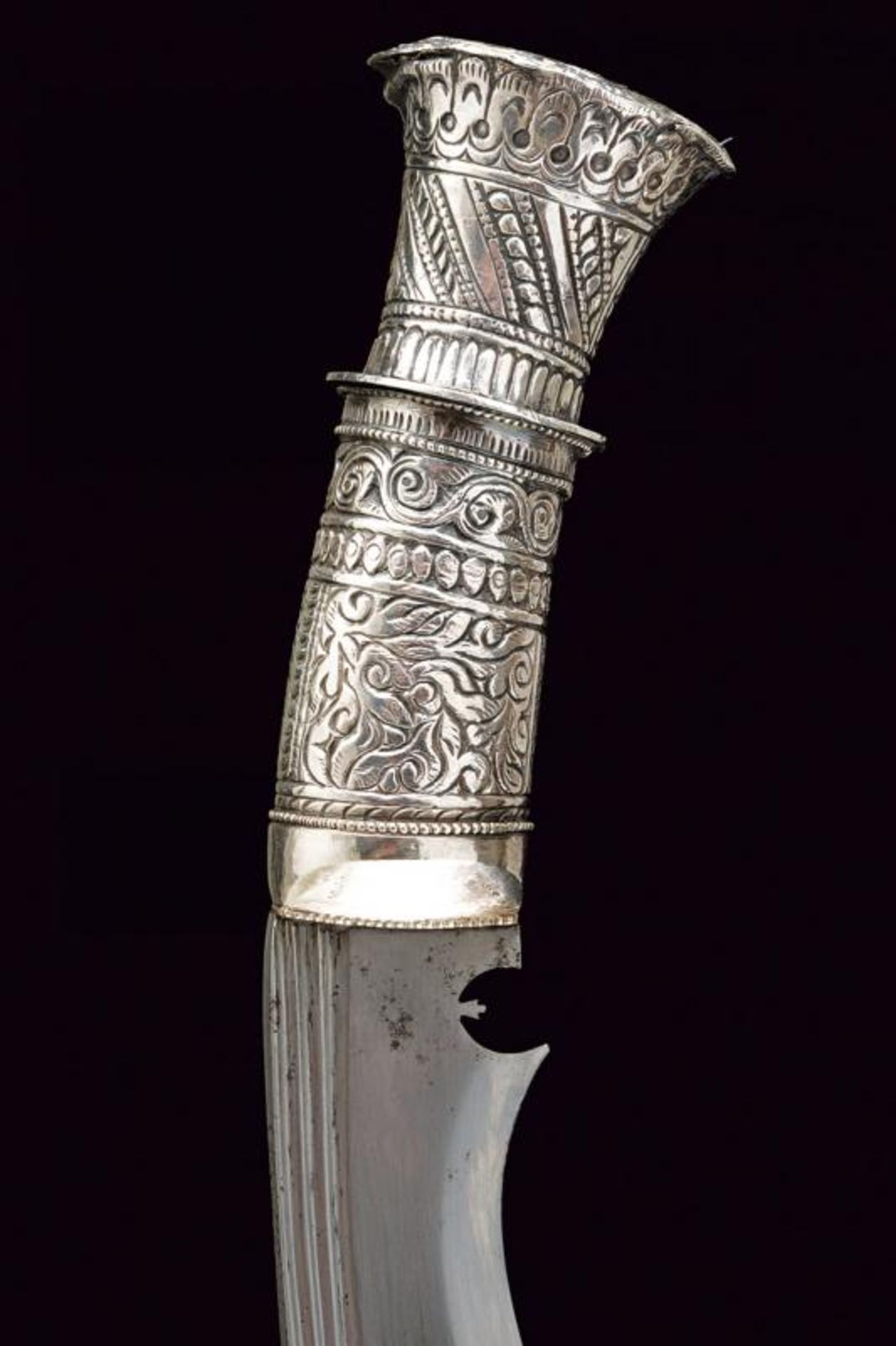 An exceptional silver mounted kukri - Bild 2 aus 13