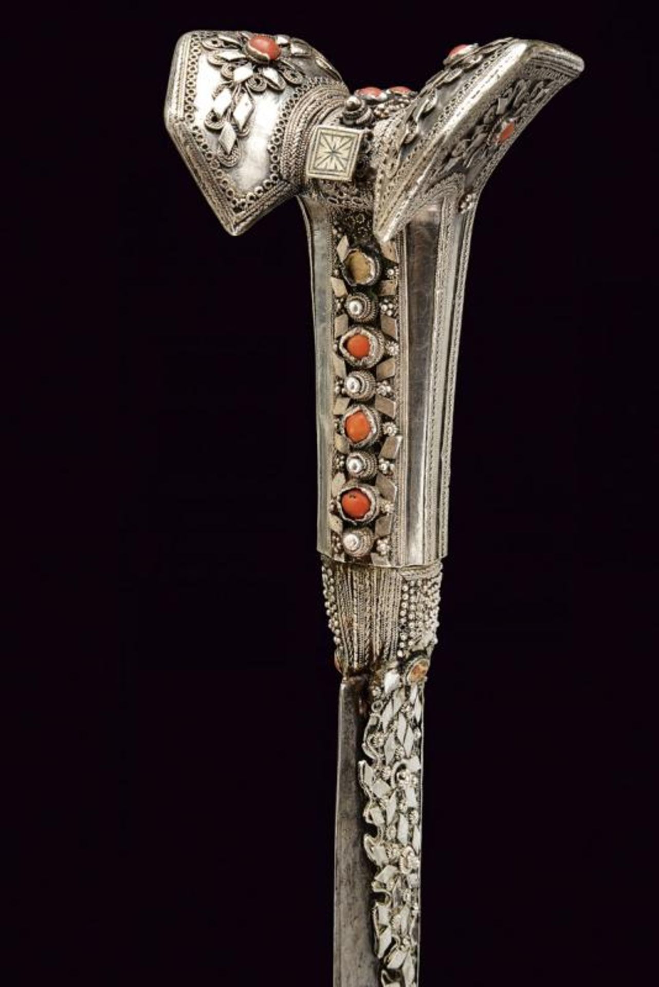 An exceptional silver mounted yatagan - Image 4 of 11