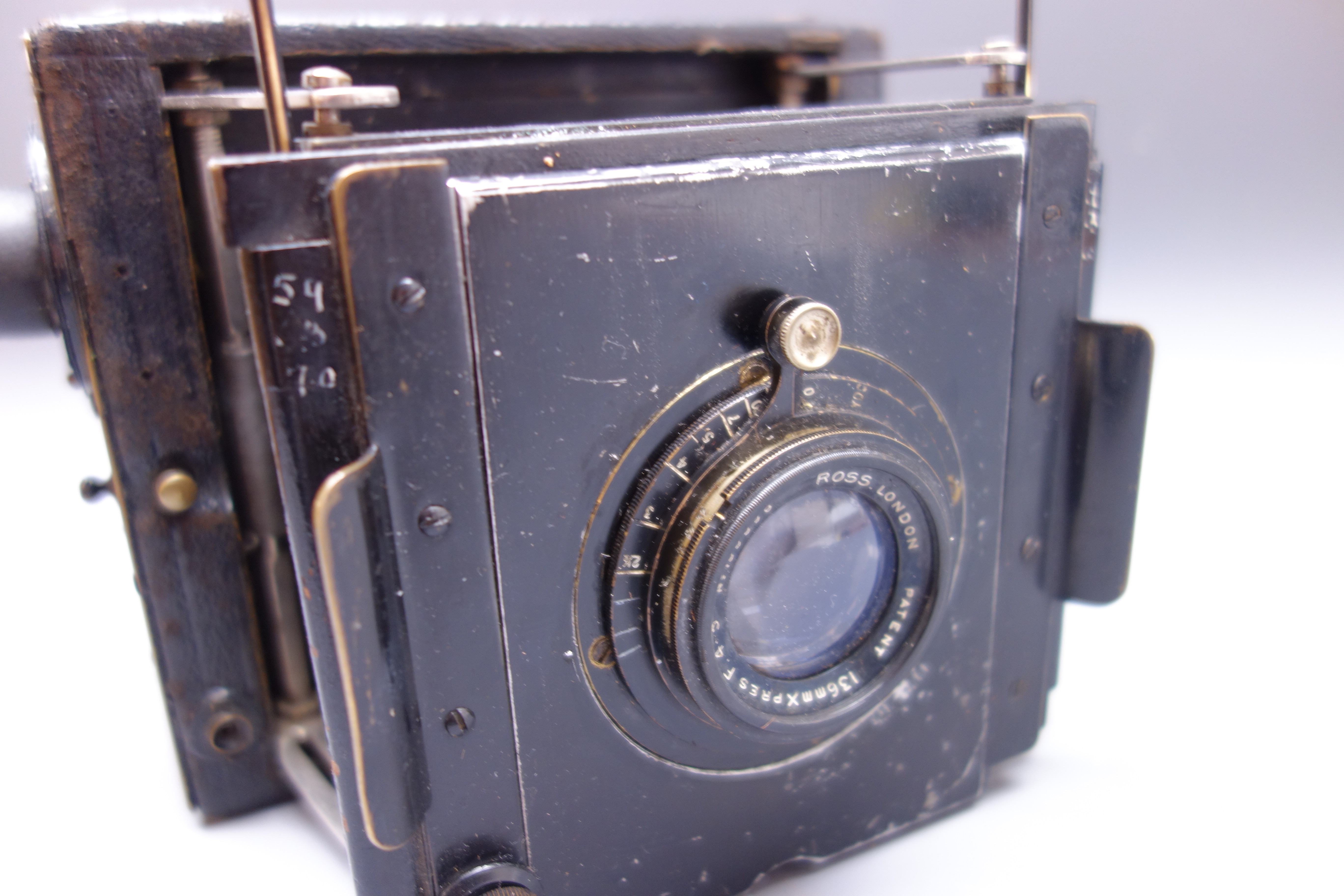 Graflex folding camera with Ross 136mm xpress F.4.5 lens No. - Image 2 of 6