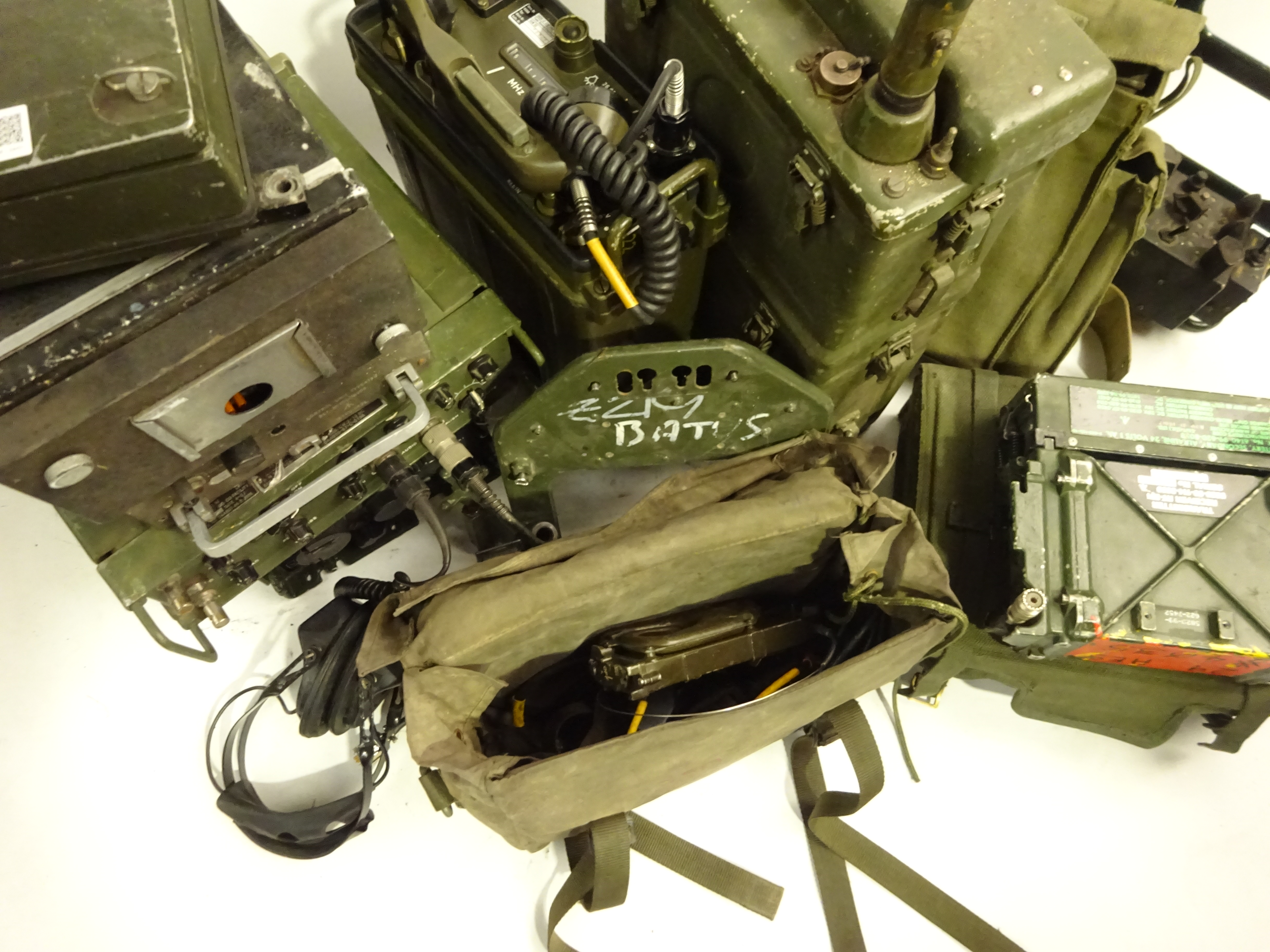 Ex-military communication equipment including various backpack receiver/transmitters, - Image 2 of 3