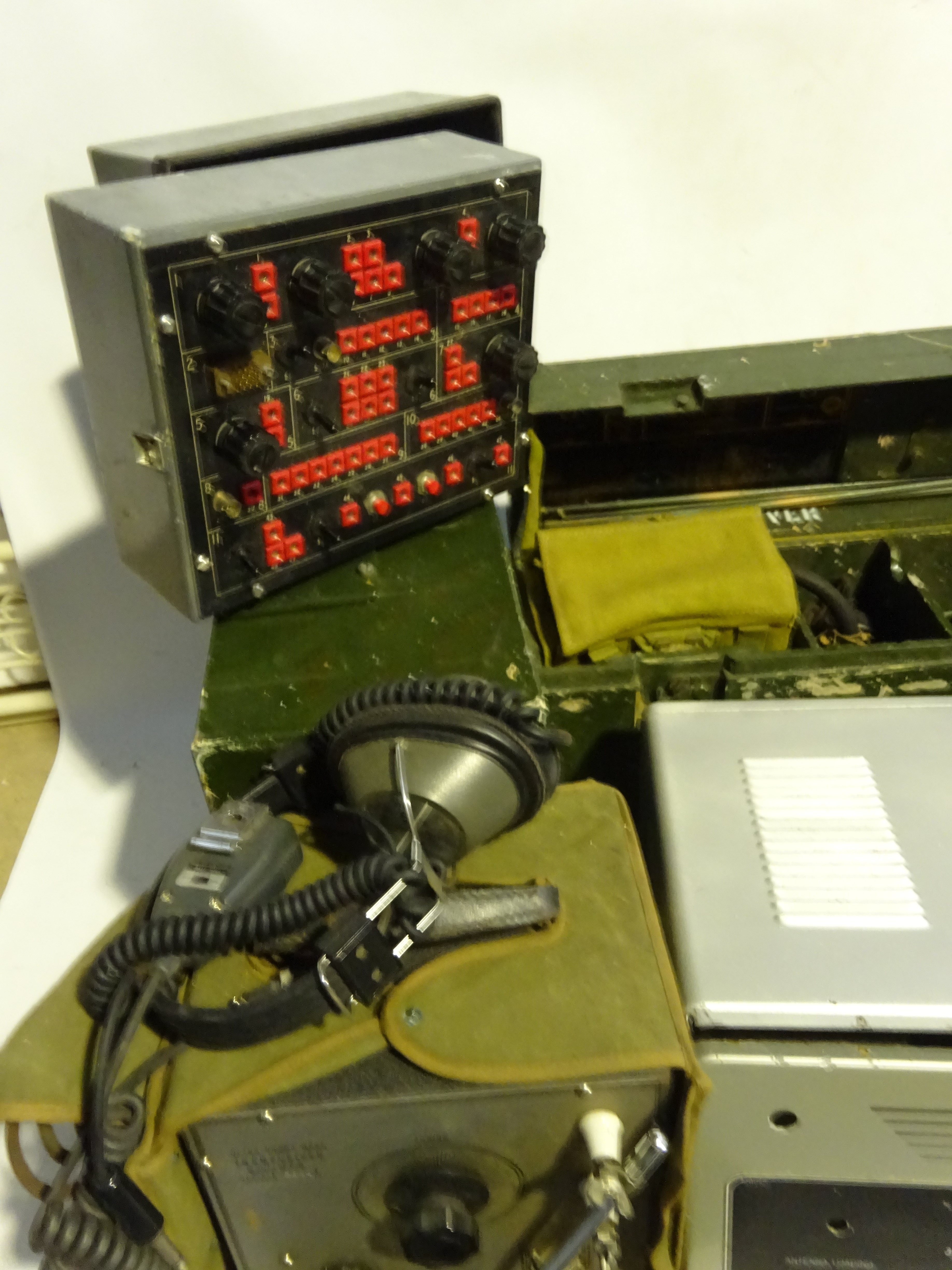 Ex-military communication equipment including boxed A510 Radio Station, - Image 2 of 3