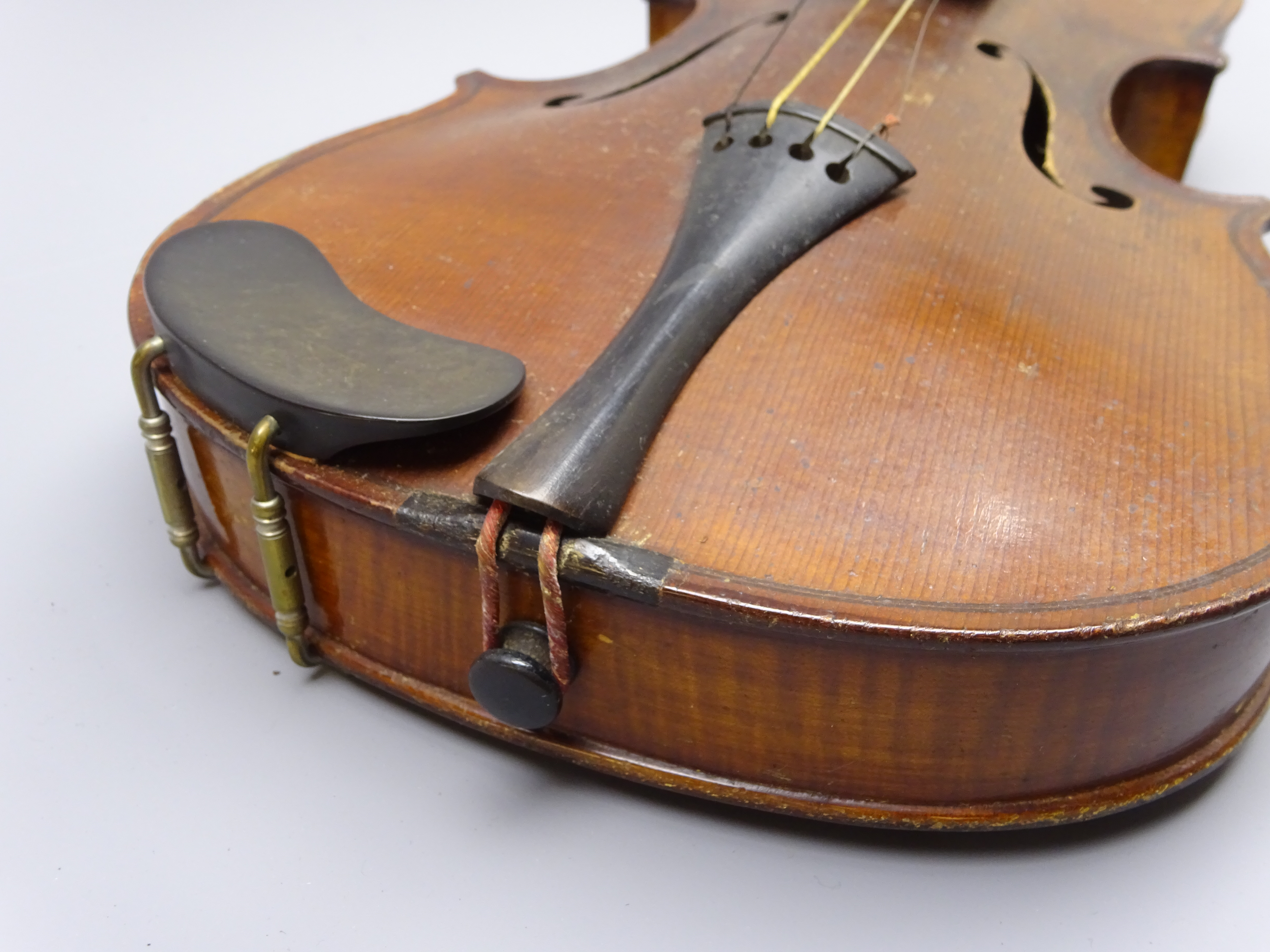 Early 20th century Saxony three-quarter size violin c1900 with 33. - Image 10 of 13