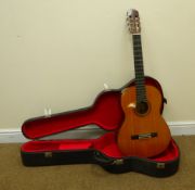 Yamaha CG-130 acoustic guitar L101cm in hard carrying case