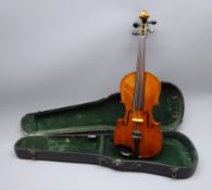 German Saxony violin c1890 with 35.5cm two-piece maple back and spruce top, L59.