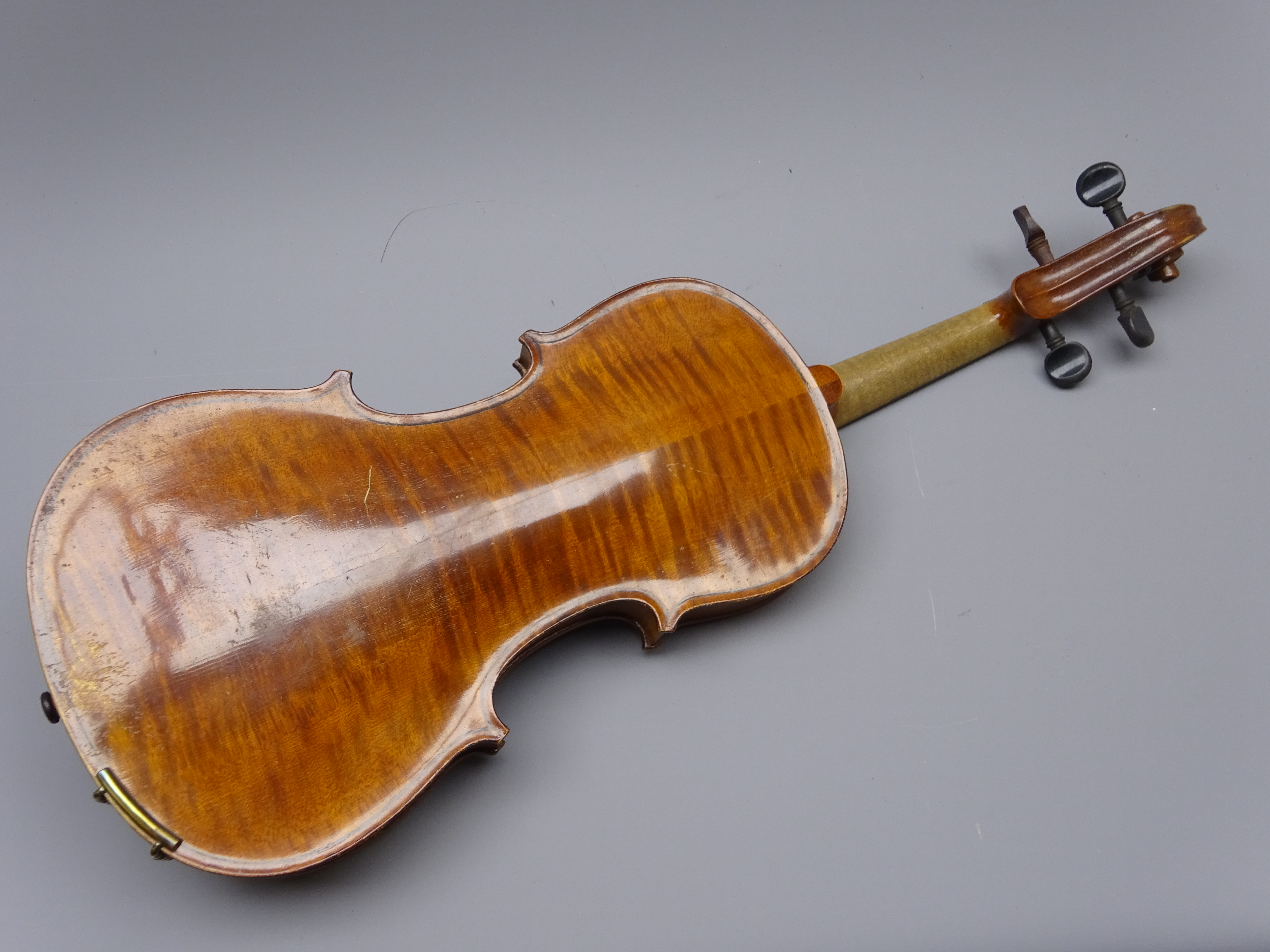 Early 20th century Saxony three-quarter size violin c1900 with 33. - Image 9 of 13
