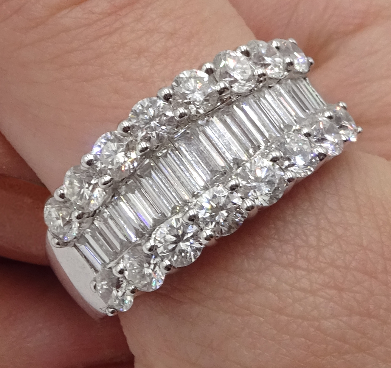 18ct white gold three row round brilliant cut diamond and graduating baguette cut diamond ring, - Image 5 of 5