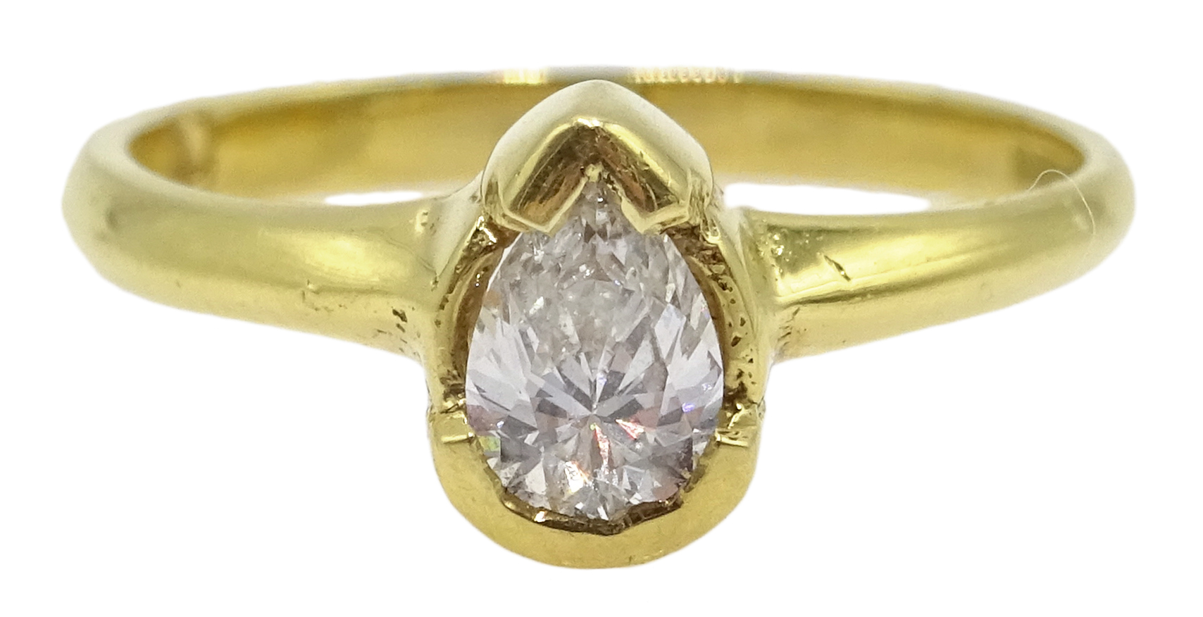 18ct gold pear shaped diamond ring, hallmarked Condition Report Approx 2gm,