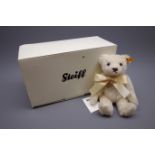 Modern Steiff teddy bear 'Memories MBI' No.