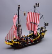 Lego - Set 6285 Black Seas Barracuda (from Pirates) 1989. Complete but with replacement sails.