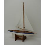 Pond yacht with white painted planked wooden hull, weighted metal keel and two sails L92cm H106cm,