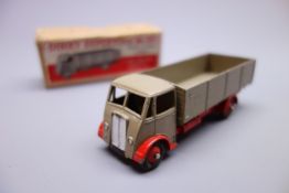Dinky - Supertoys Guy 4-ton Lorry No.511, boxed Condition Report <a href='//www.