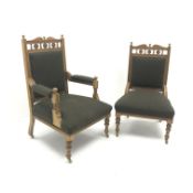 Pair of Victorian walnut salon chairs (1+1), upholstered in green wool, turned supports on castors,
