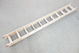 Clima two sectional aluminium extending ladders, 310cm closed,