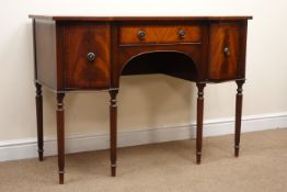 Quality Georgian style inlaid mahogany sideboard, single drawer flanked by two cupboards,
