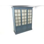 Large early 20th century triple wardrobe, projecting cornice,