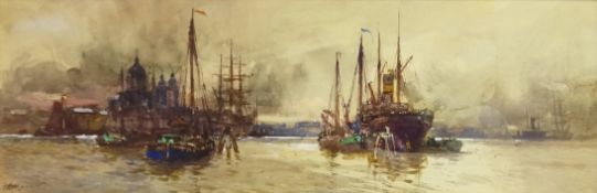 Frank Henry Mason (Staithes Group 1875-1965): Shipping off Greenwich,