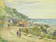 Rowland Henry Hill (Staithes Group 1873-1952): Figures at Runswick Bay,