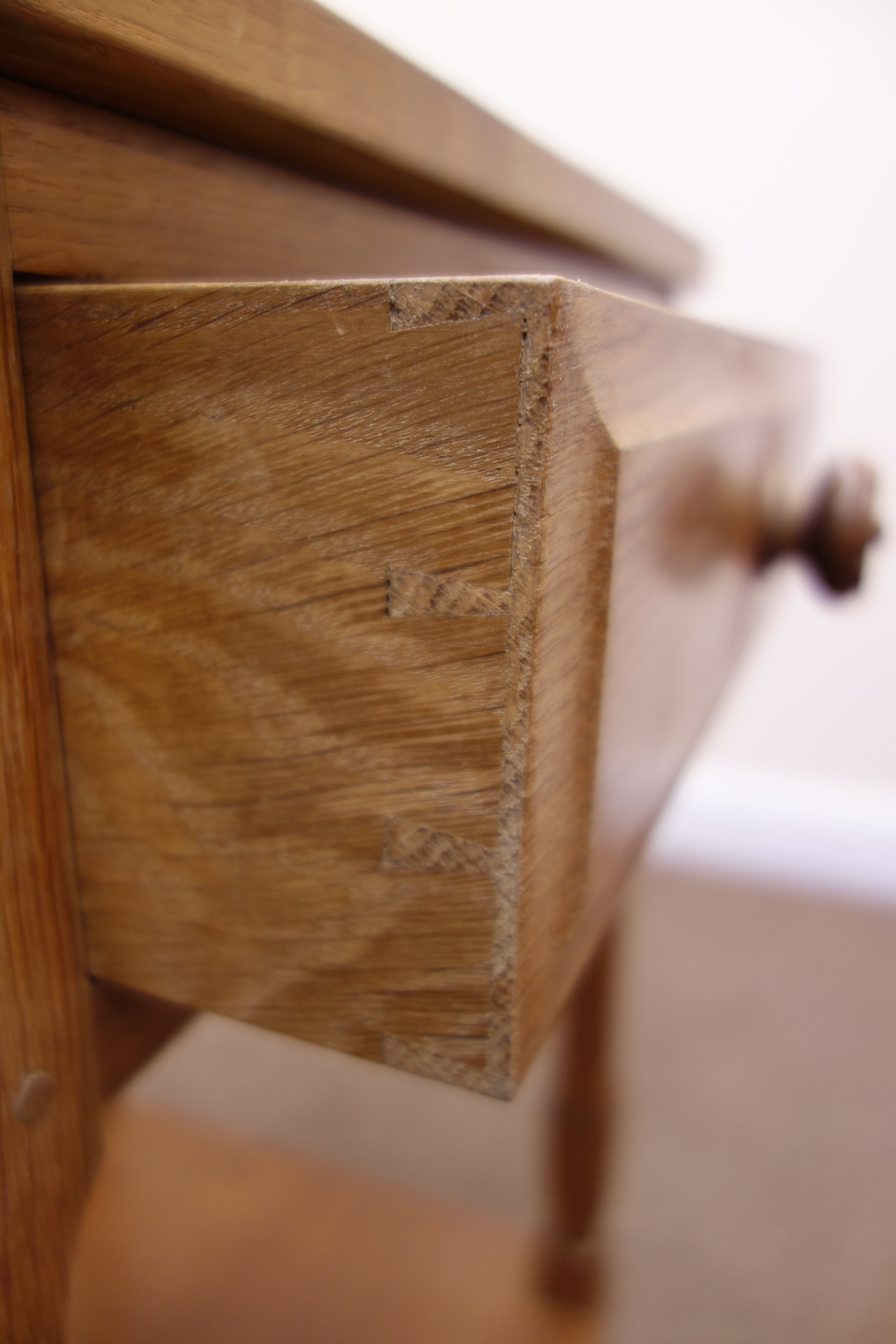 Bob 'Wrenman' Hunter oak side table, adzed top with raised back carved with signature Wren, - Image 7 of 7