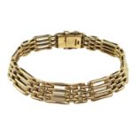 9ct gold four bar gate bracelet Birmingham 1967 Condition Report 18.