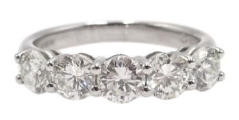 18ct white gold five brilliant cut diamond stone ring, hallmarked, total diamond weight 1.