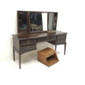 Stag Minstrel mahogany dressing table, raised mirror back (W153cm, H128cm,